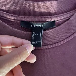 FOREVER 21 SWEATSHIRT